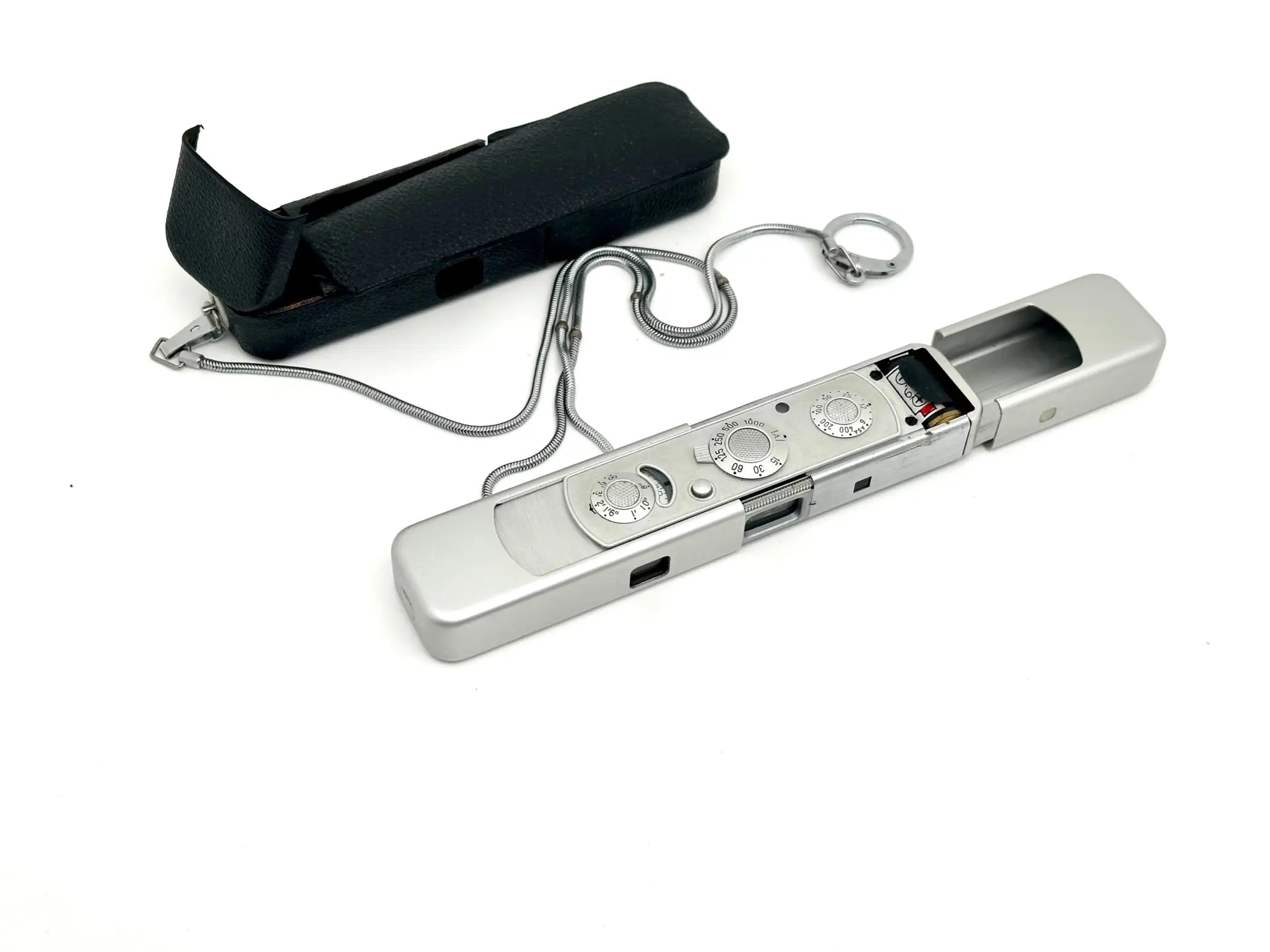 Minolta 16 qt and minox c miniature cameras as-is – ArtByPino