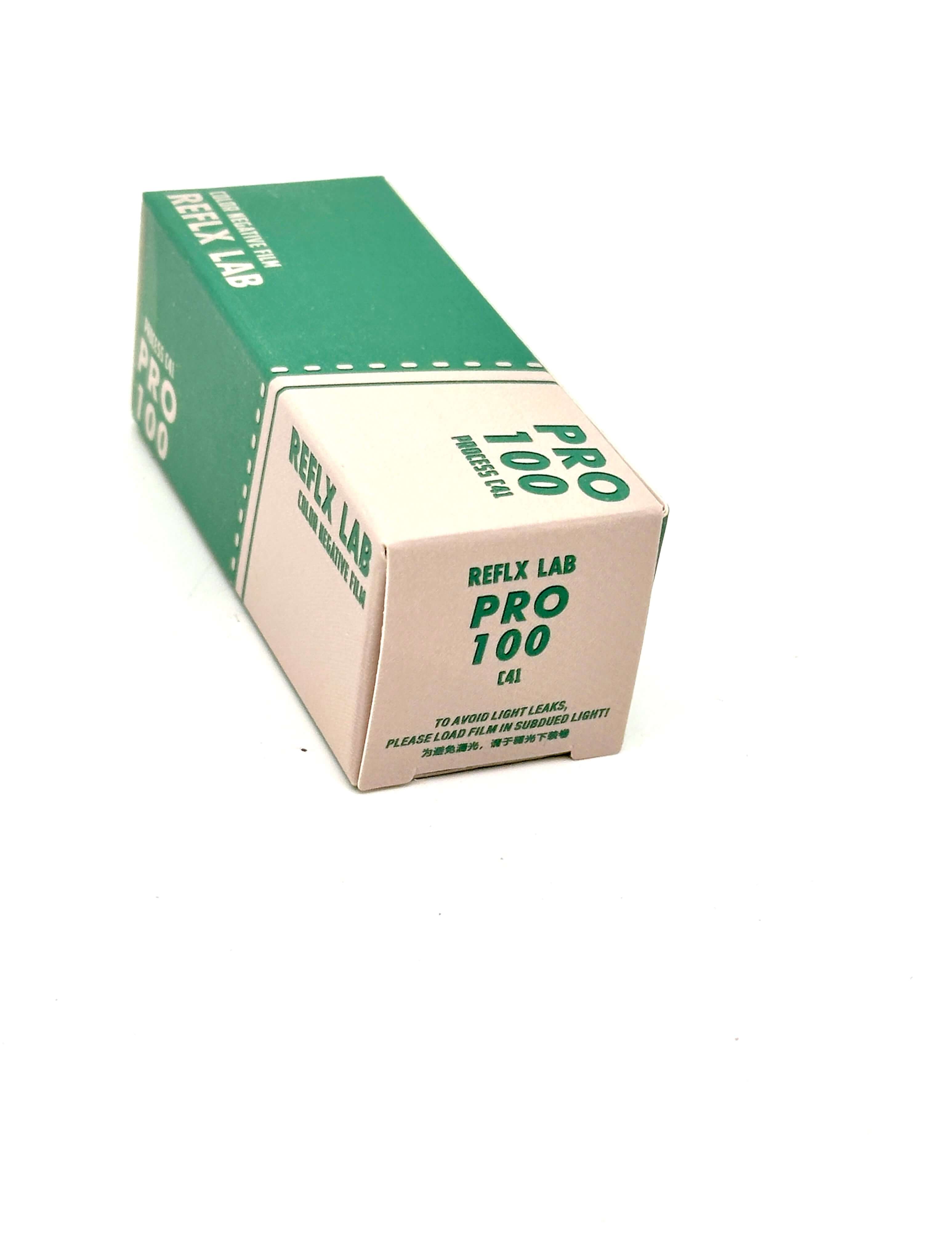 Green and beige cardboard box for reflex lab pro 100 film.