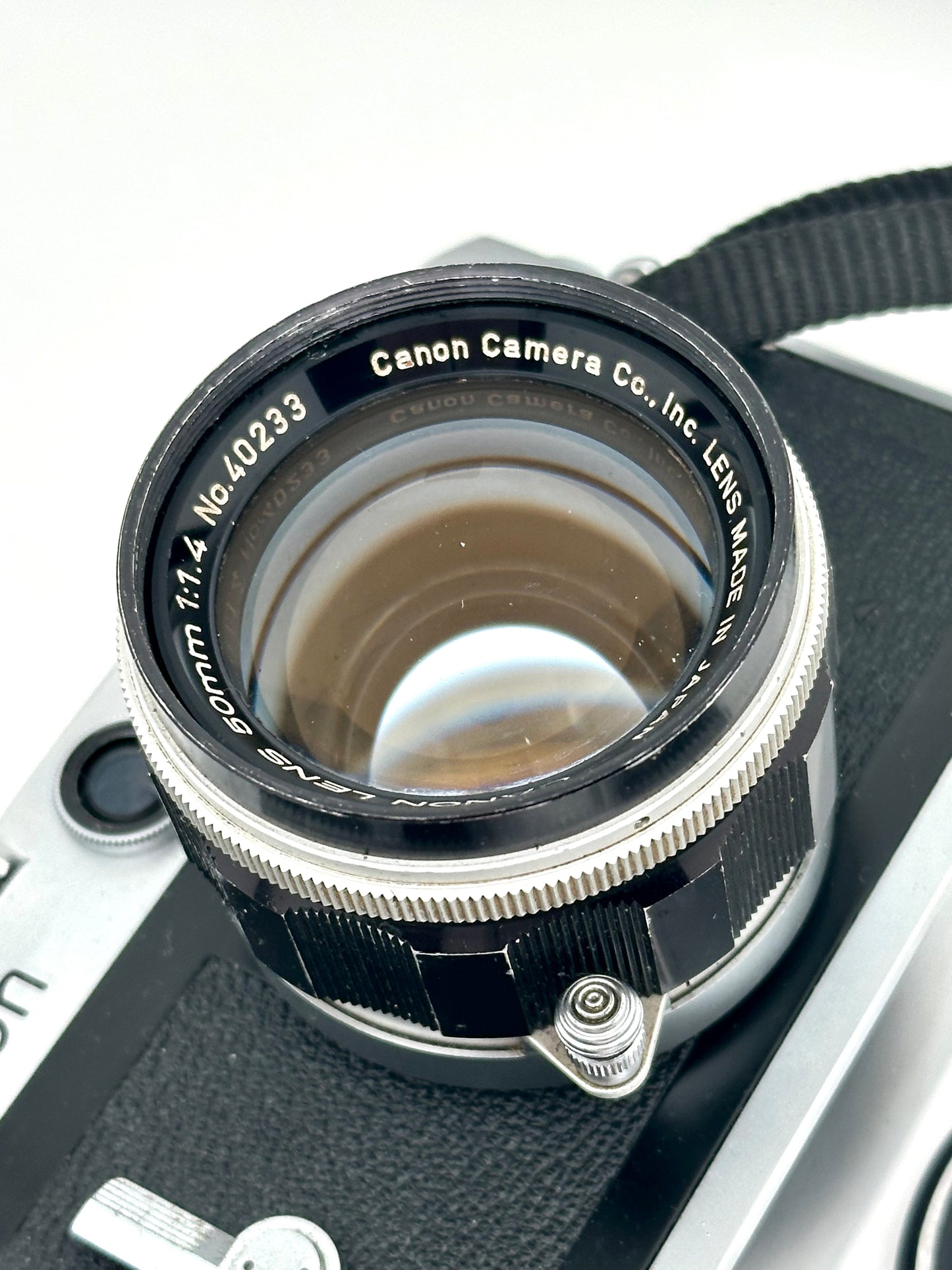 Canon P Showing Lens Glass Upright