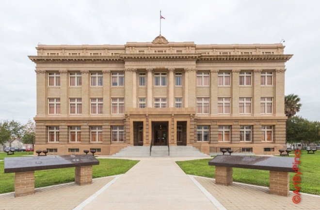Dancy Building in Brownsville, Texas, Rio Grande courthouse view