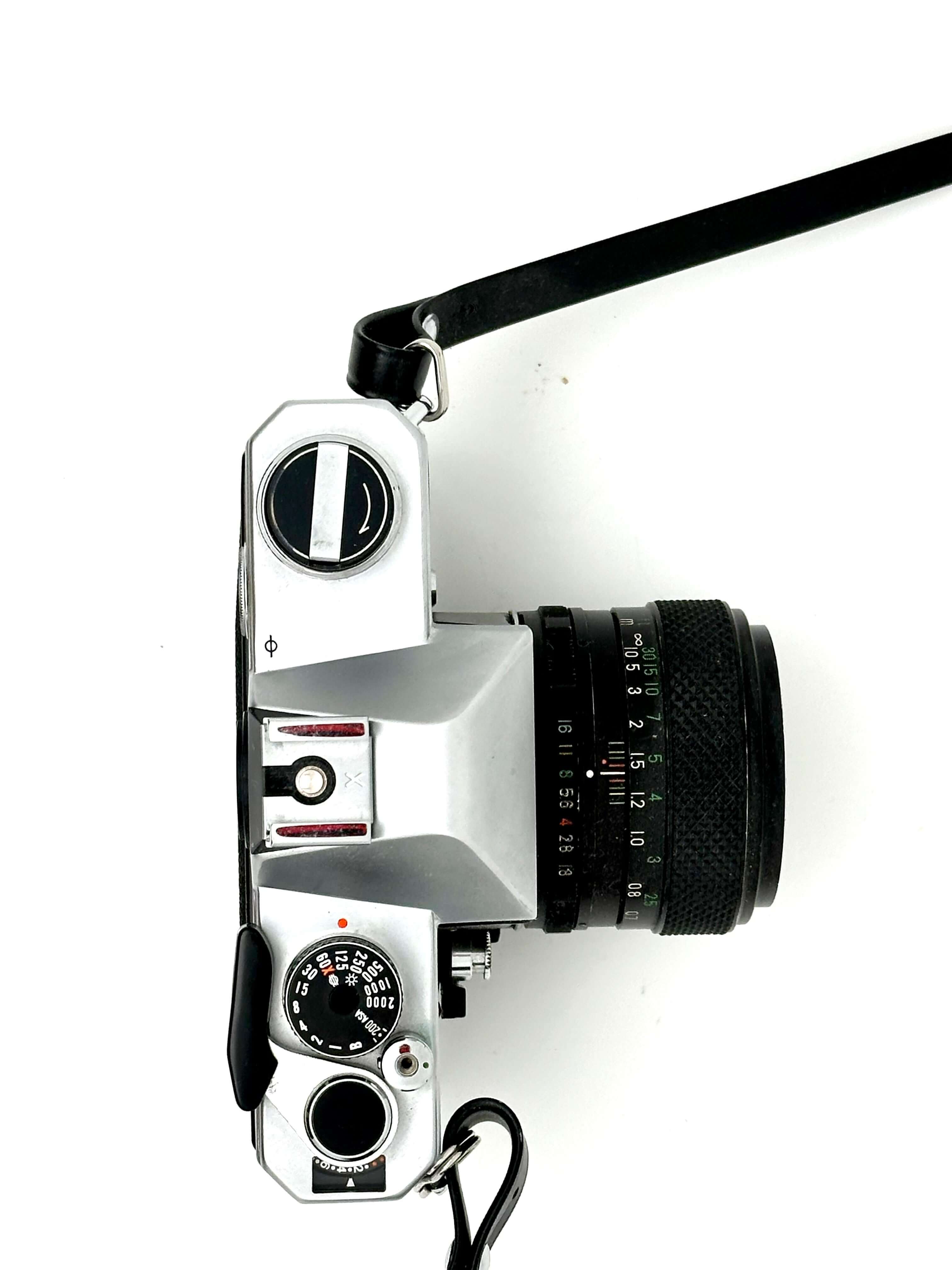 低価格で大人気の Fujica ST801 Vintage 35mm Film Camera & 55mm Lens フィルムカメラ
