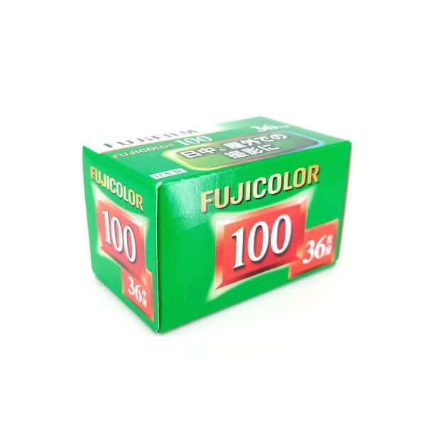 Fujifilm Fujicolor 100 ISO 35mm film box, 36 exposures, daylight balanced, fine grain technology for vibrant colors.