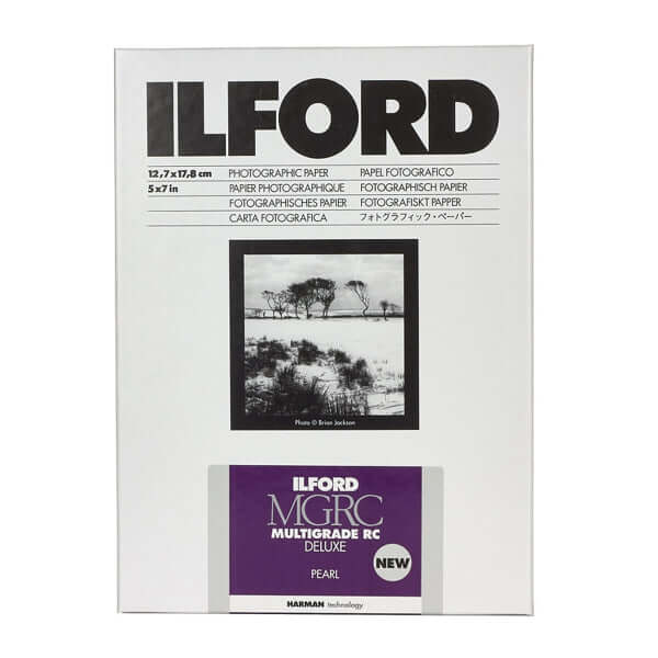 Ilford MGRC Multigrade Deluxe Pearl photographic paper package, 5x7 inches, 25 sheets, featuring textured surface finish.