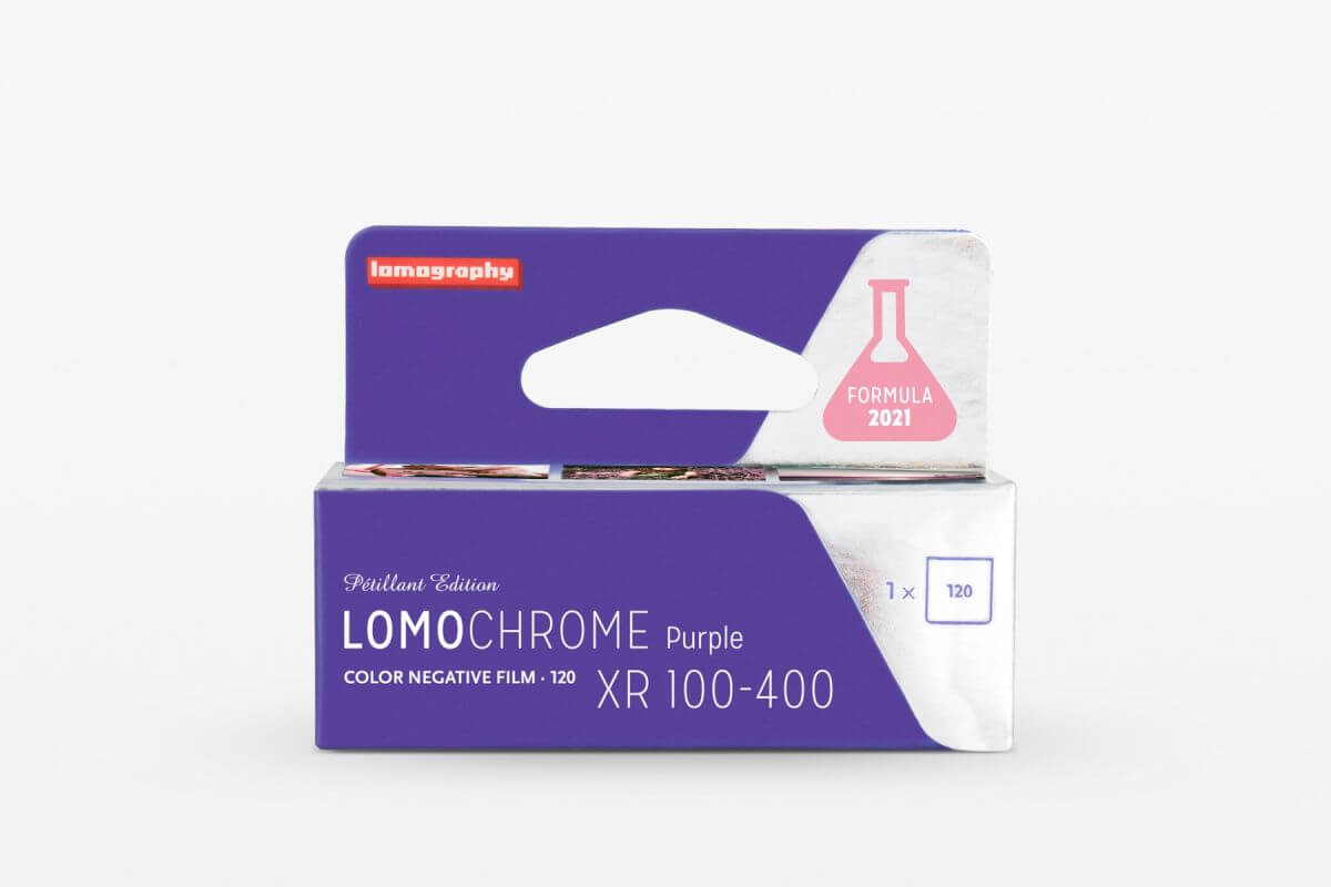Lomography LomoChrome Purple Color Negative Film 100-400 ISO packaging, ideal for creative photography experiments.