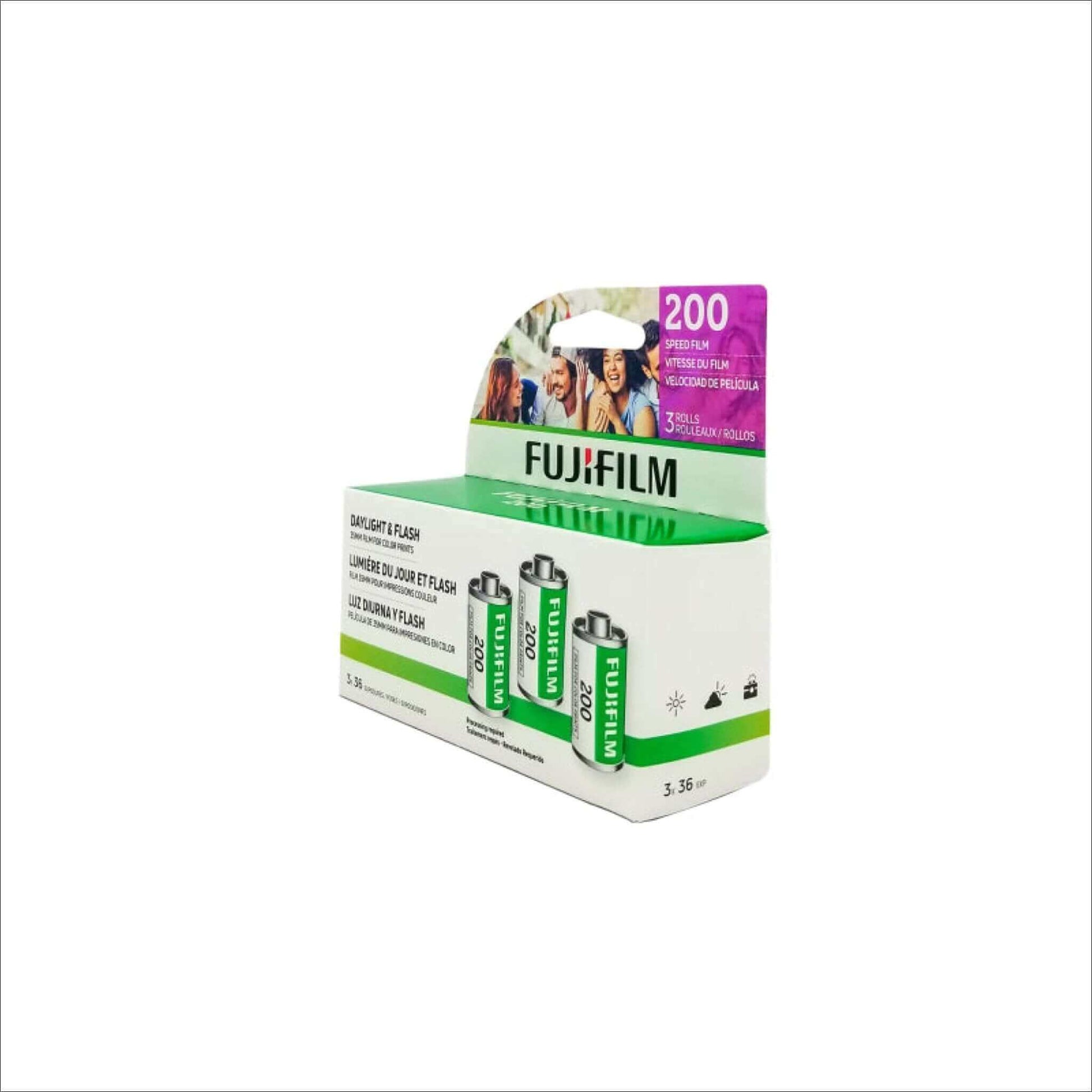 Fujifilm 200 ISO Color C41 35mm film packaging, 3 rolls of 36 exposures each, ideal for photographers.